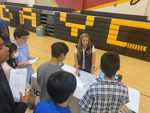 maria teaching students